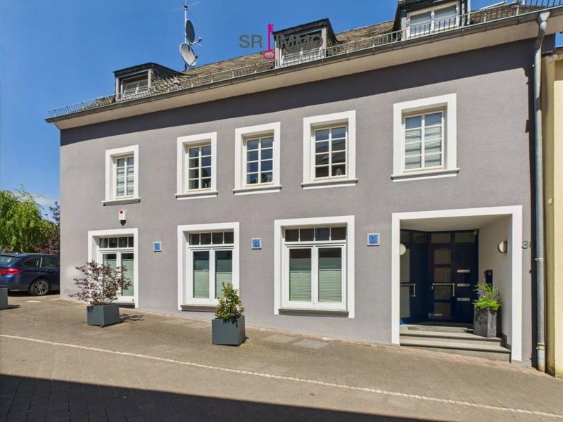 3 Wohneinheiten plus Gewerbe im Ortskern von Waxweiler